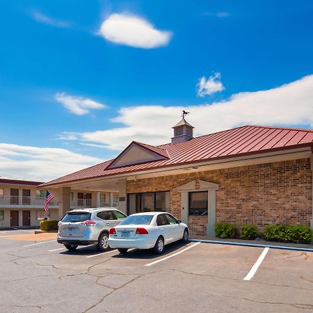 Best Western Winners Circle Hot Springs Ngoại thất bức ảnh