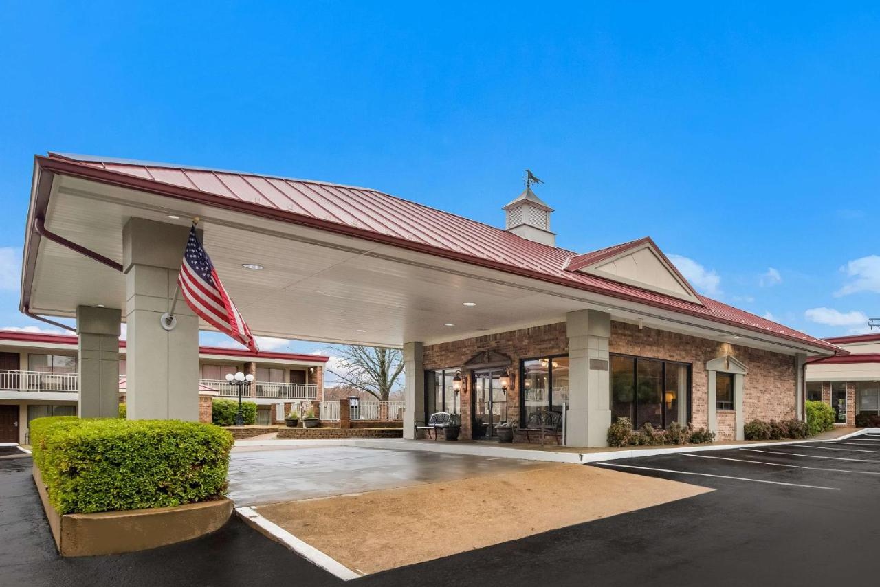 Best Western Winners Circle Hot Springs Ngoại thất bức ảnh