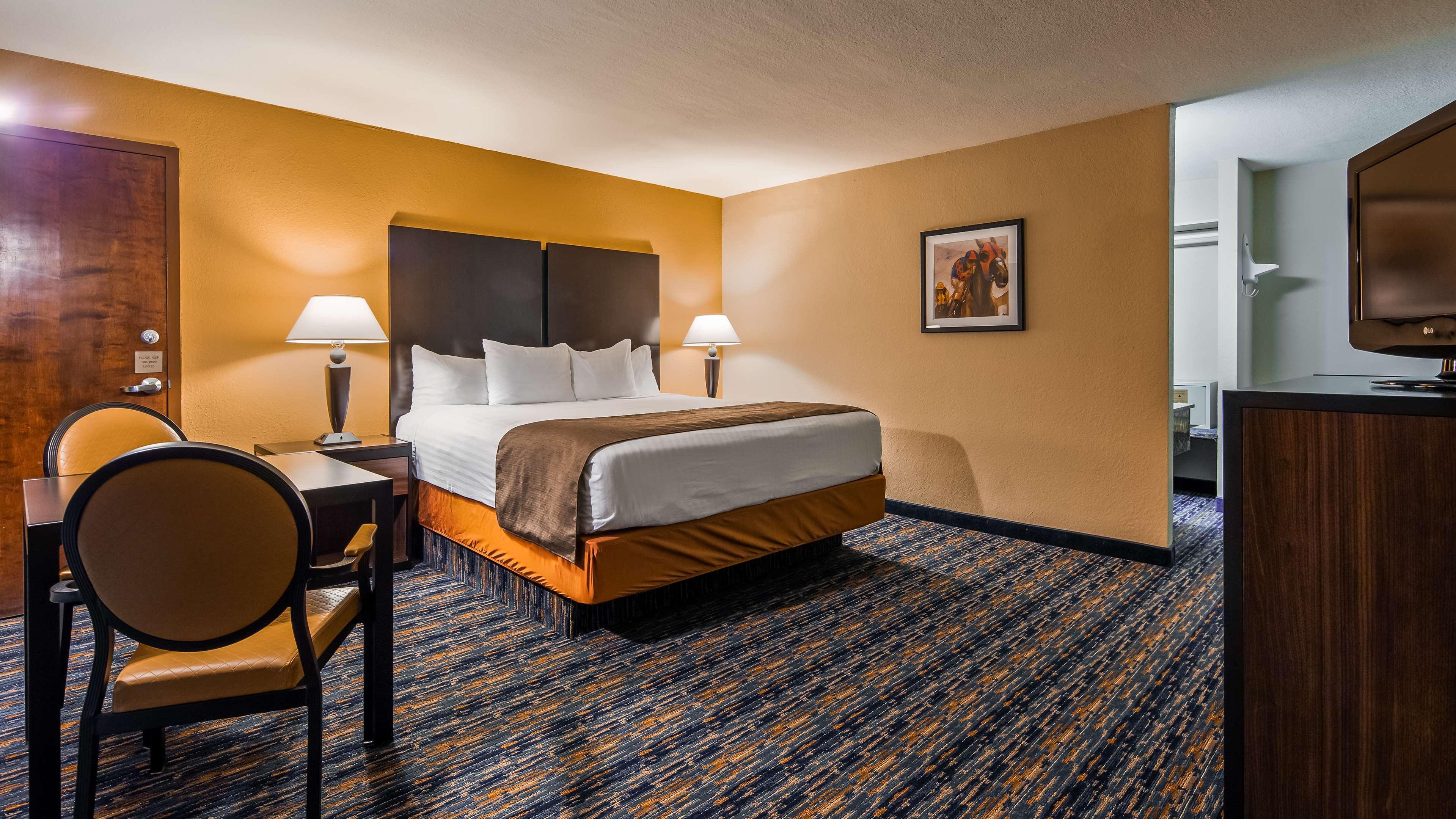 Best Western Winners Circle Hot Springs Ngoại thất bức ảnh