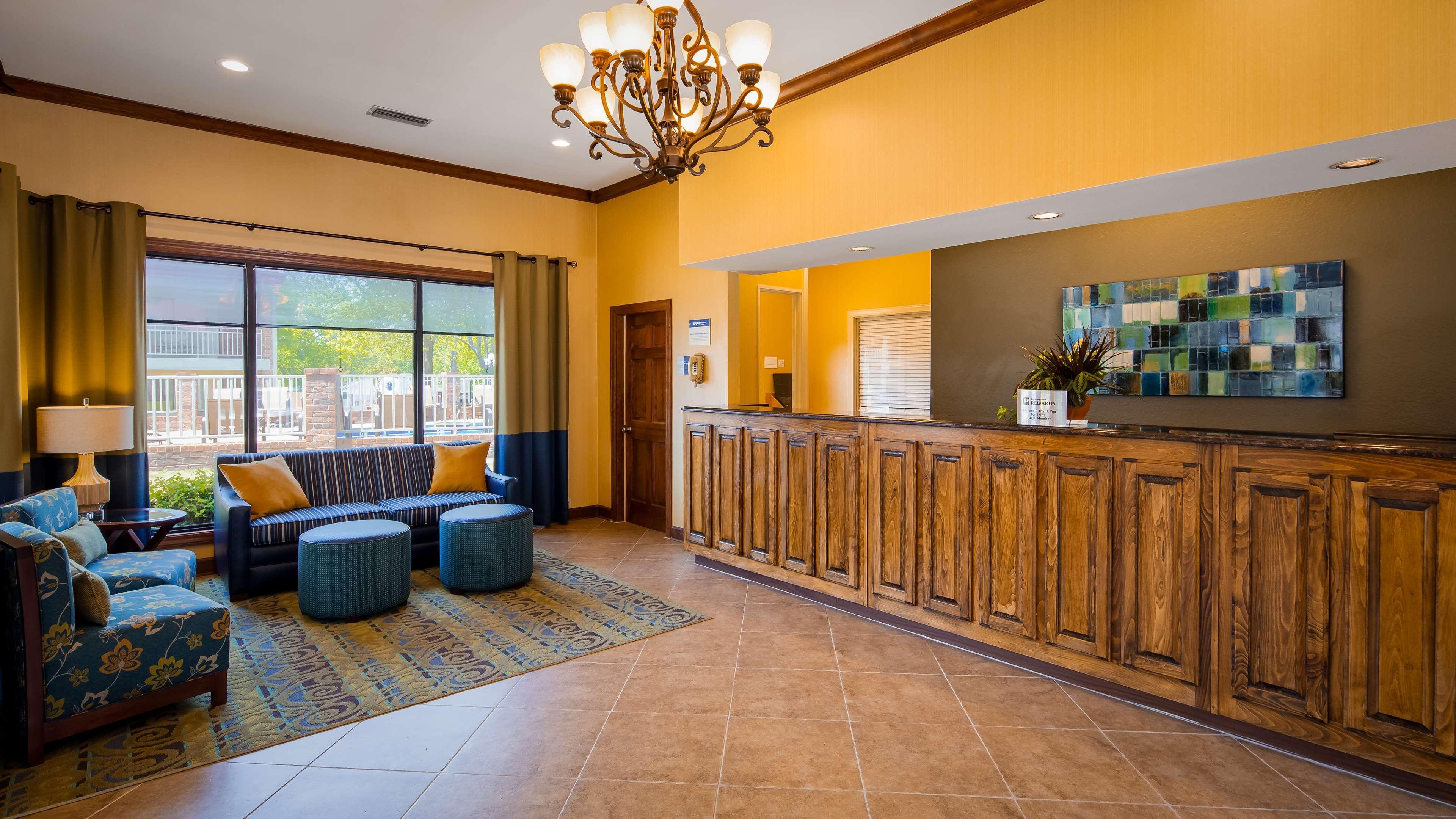 Best Western Winners Circle Hot Springs Ngoại thất bức ảnh