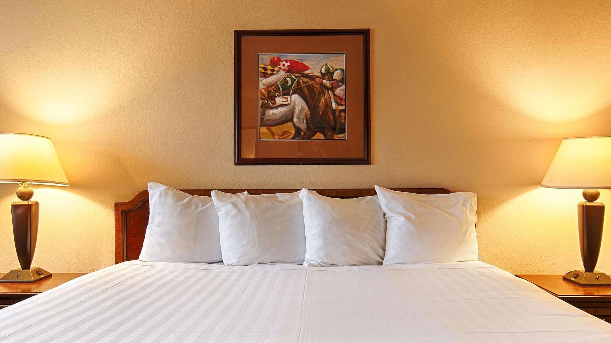 Best Western Winners Circle Hot Springs Ngoại thất bức ảnh