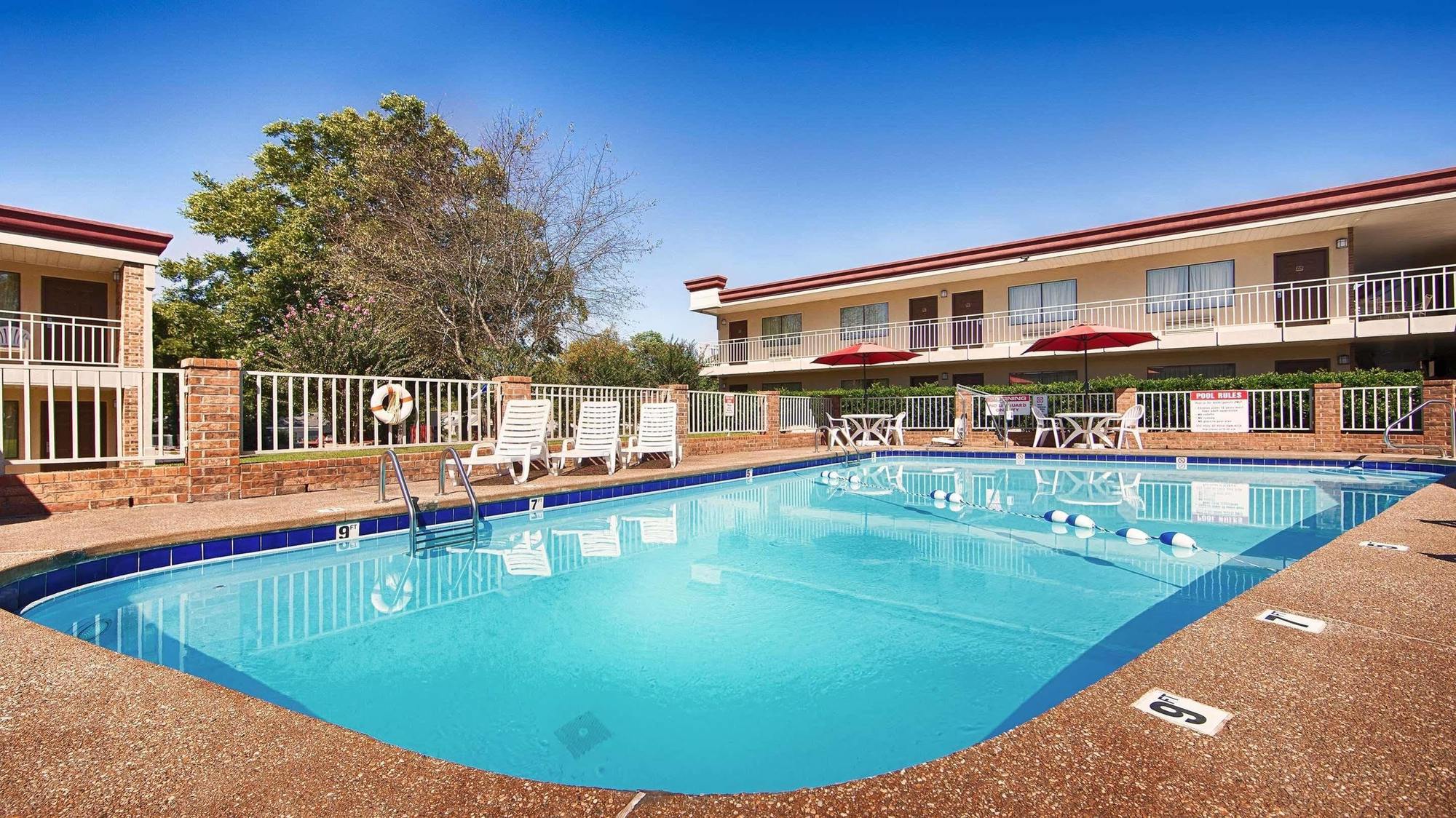 Best Western Winners Circle Hot Springs Ngoại thất bức ảnh